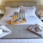 Luminous Sky Appartments *